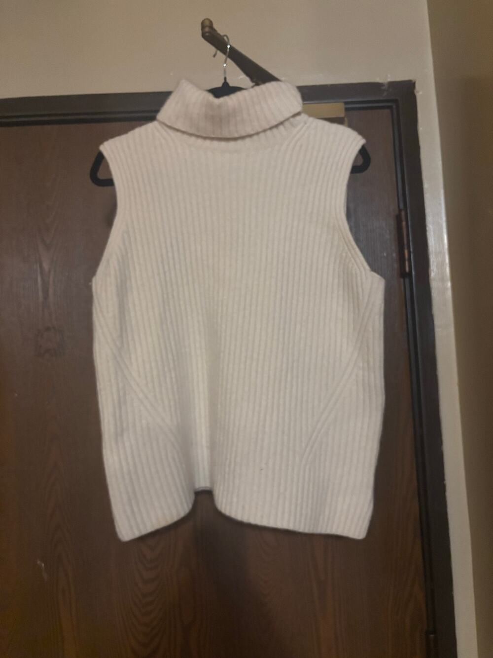 J Crew Cream/ Ivory Merino Wool Turtleneck Fall/ Winter Preppy Sweater